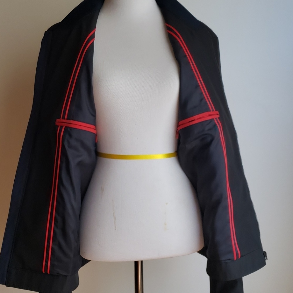 Hugo Boss - Picture 2 of 5